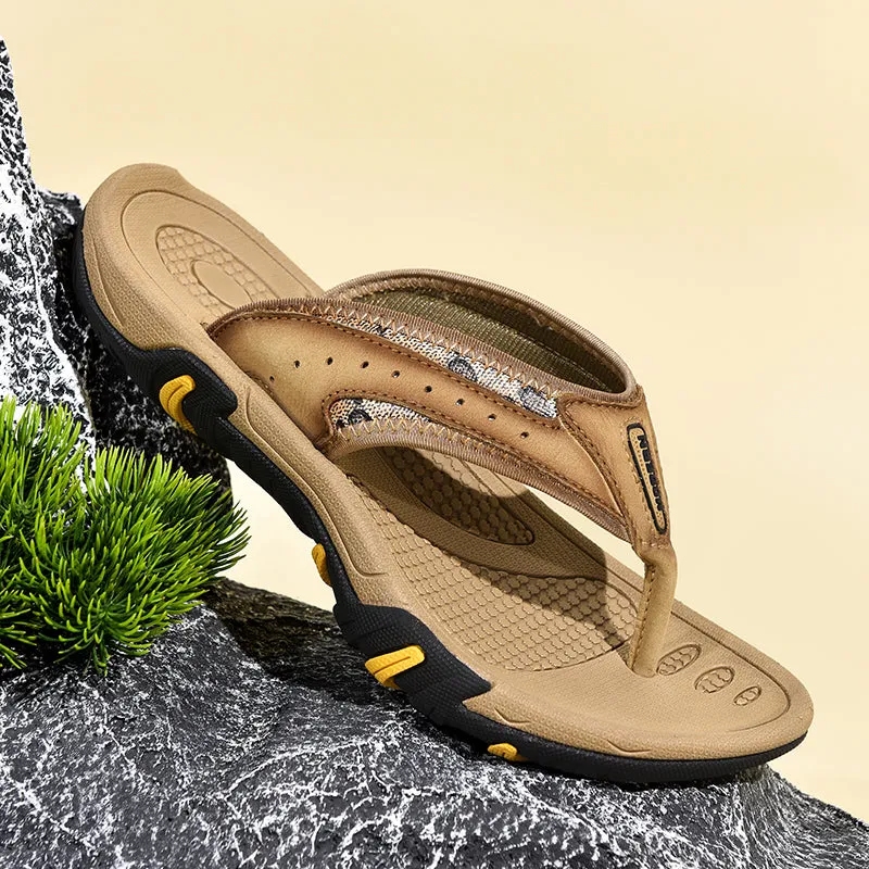 Breathable, comfortable flat outdoor sandals for men