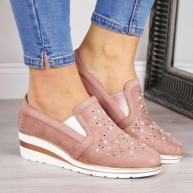 Casual and supportive orthopedic Wedge