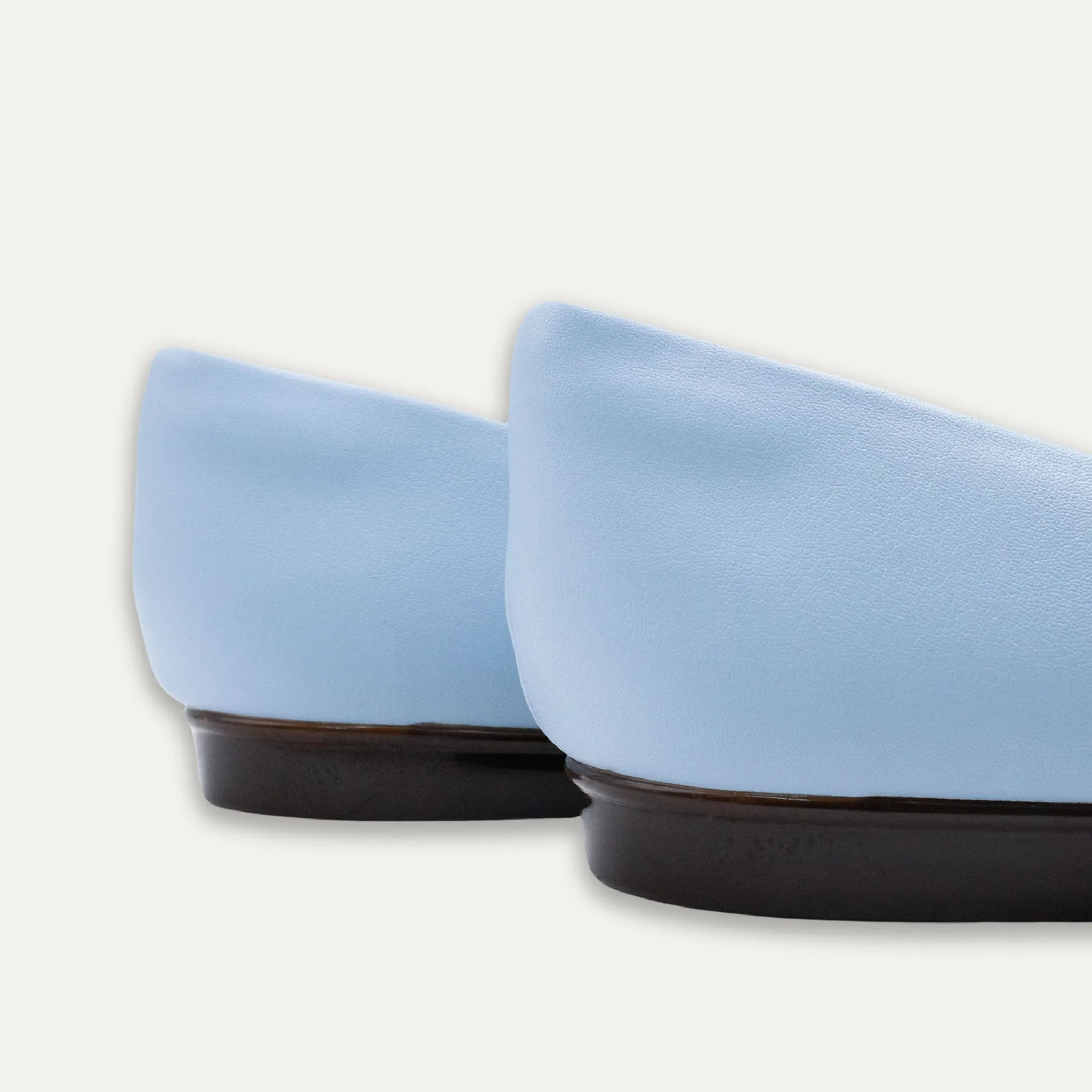 Estela Blue Pointed Toe Flats