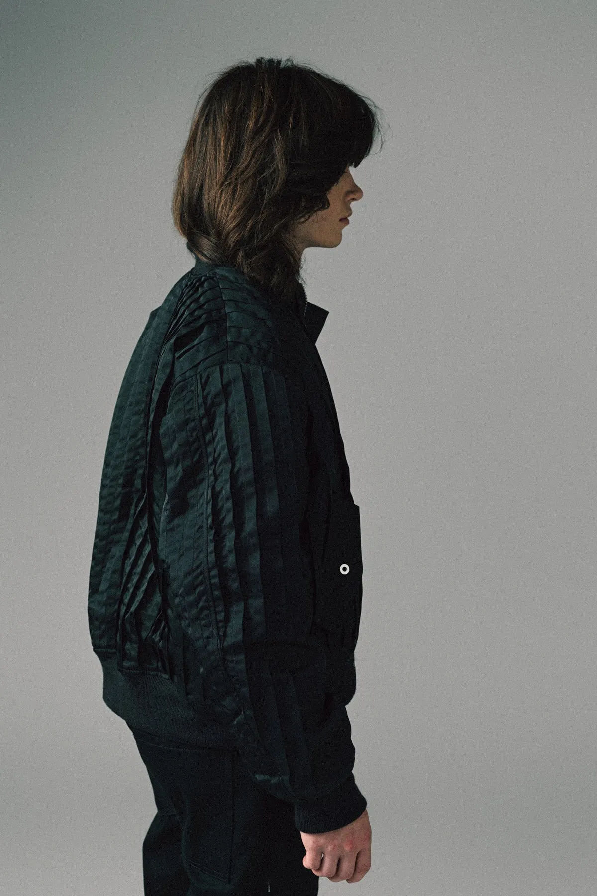 FAQTORY | PLEATED BOMBER JACKET