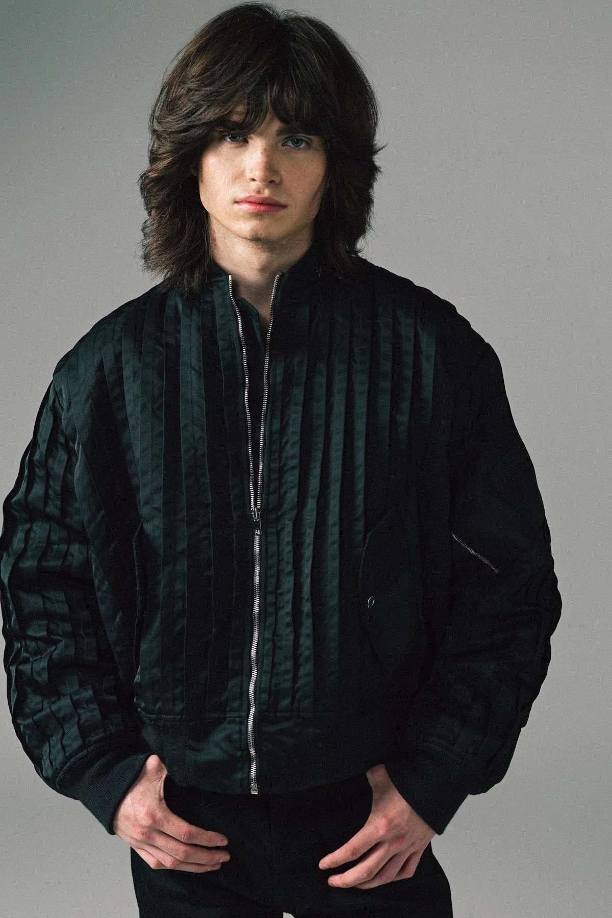 FAQTORY | PLEATED BOMBER JACKET