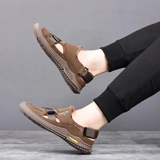 Men's Breathable Sneaker Style Scratch Sandal