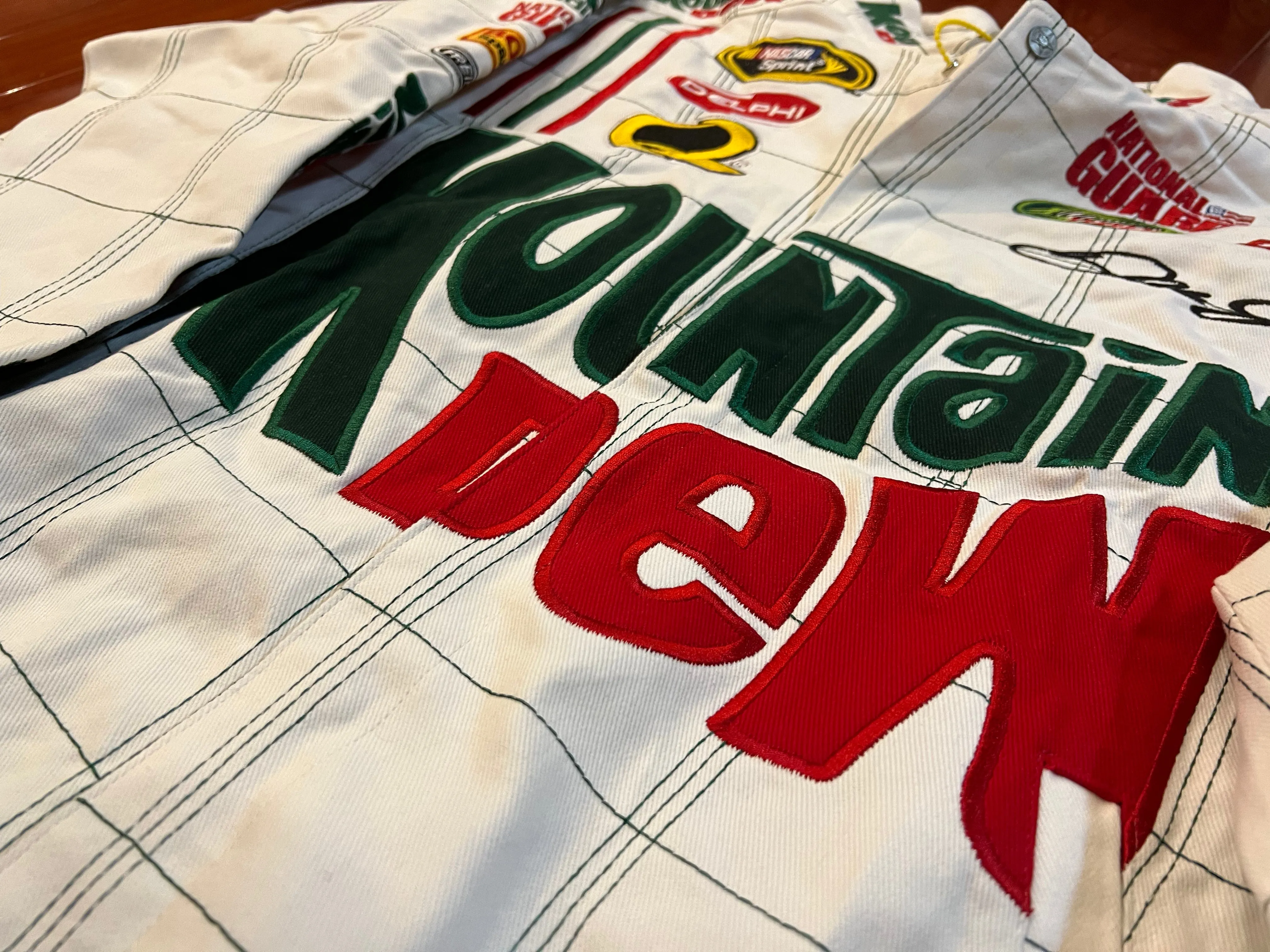MOUNTAIN DEW - WHITE - Vintage (Dale Earnhardt) Nascar Jacket