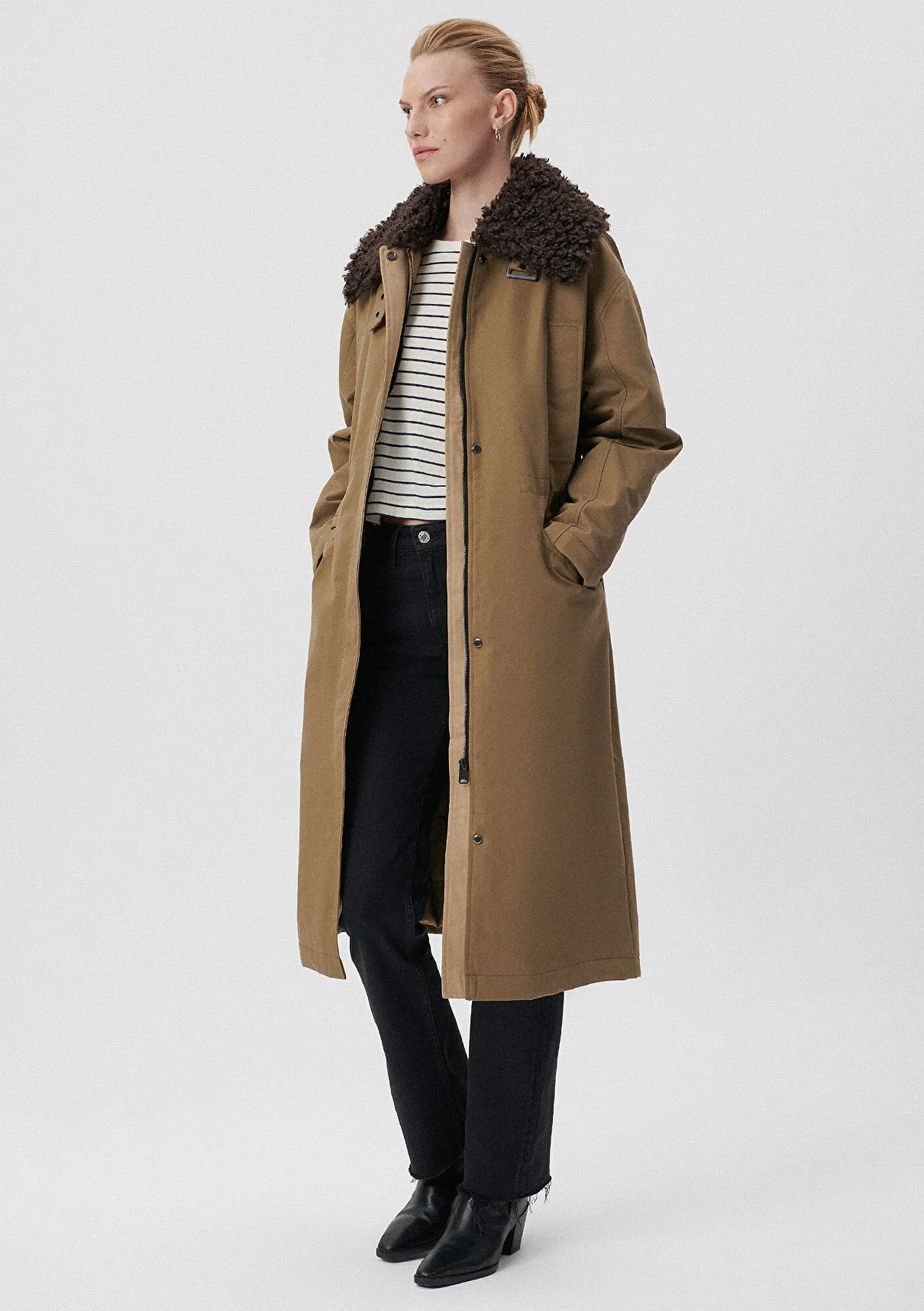 Premium Faux Fur Detailed Jacket