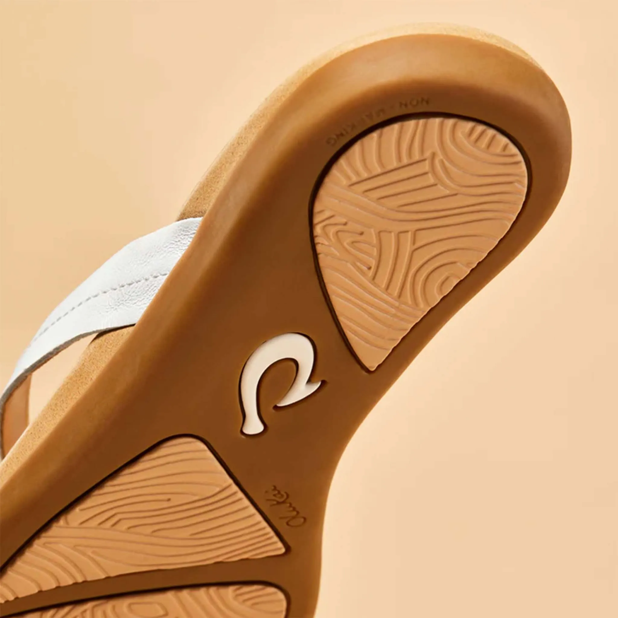 Women's Honu Sandals in Bright White and Golden Sand