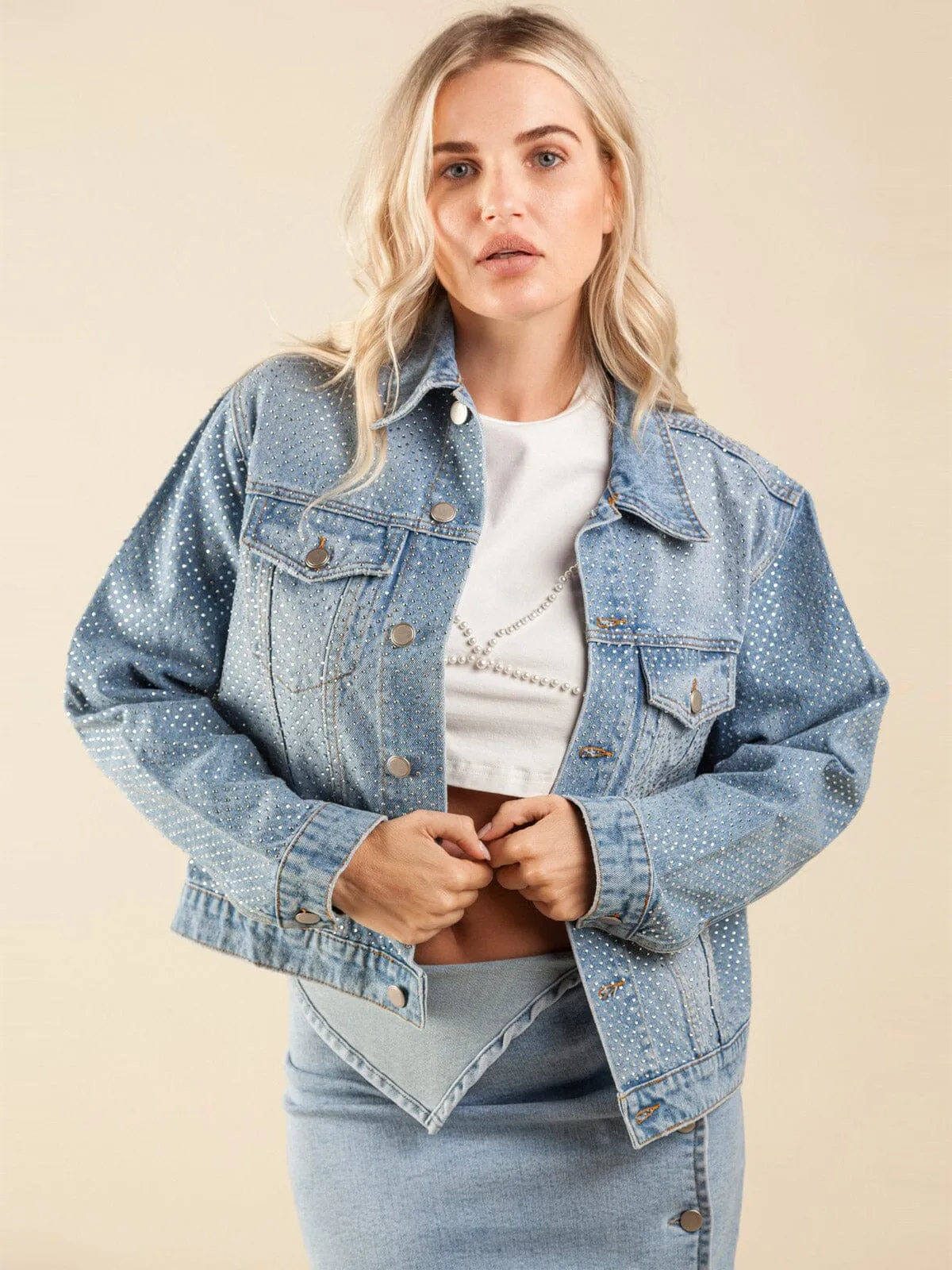 WOMEN'S LONG SLEEVES POCKETS BUTTON CLOSURE STUDS DENIM JACKET