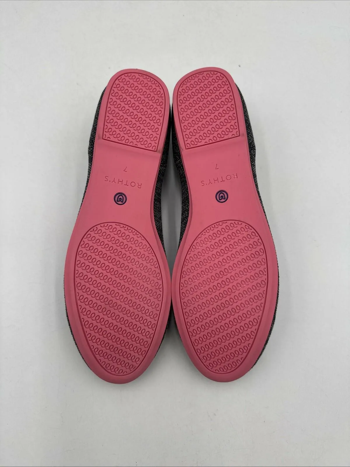 Women’s Rothy’s The Flats Color Gray Birdseye Flats Pink Sole Size 7 - Very Good