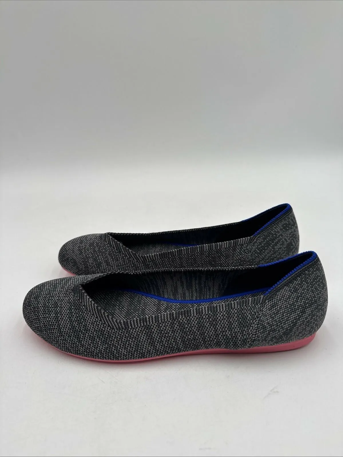 Women’s Rothy’s The Flats Color Gray Birdseye Flats Pink Sole Size 8.5 - Very Good
